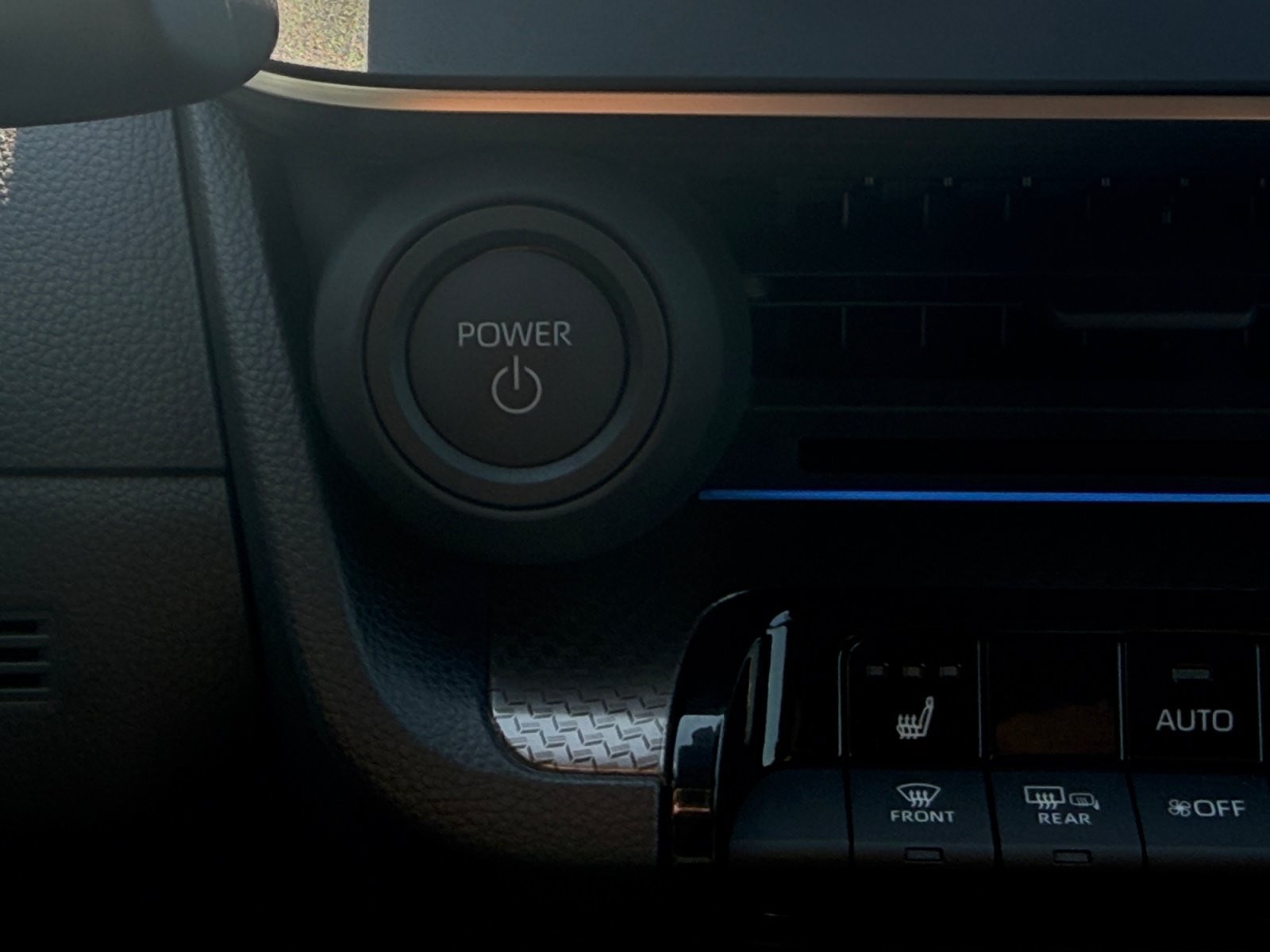 New 2027 Toyota Prius XLE FWD image 19