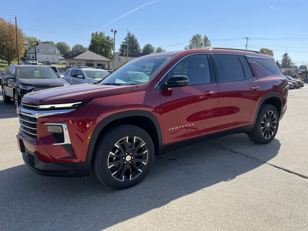 New 2026 Chevrolet Traverse LT w/ Sun and Wheel Package
