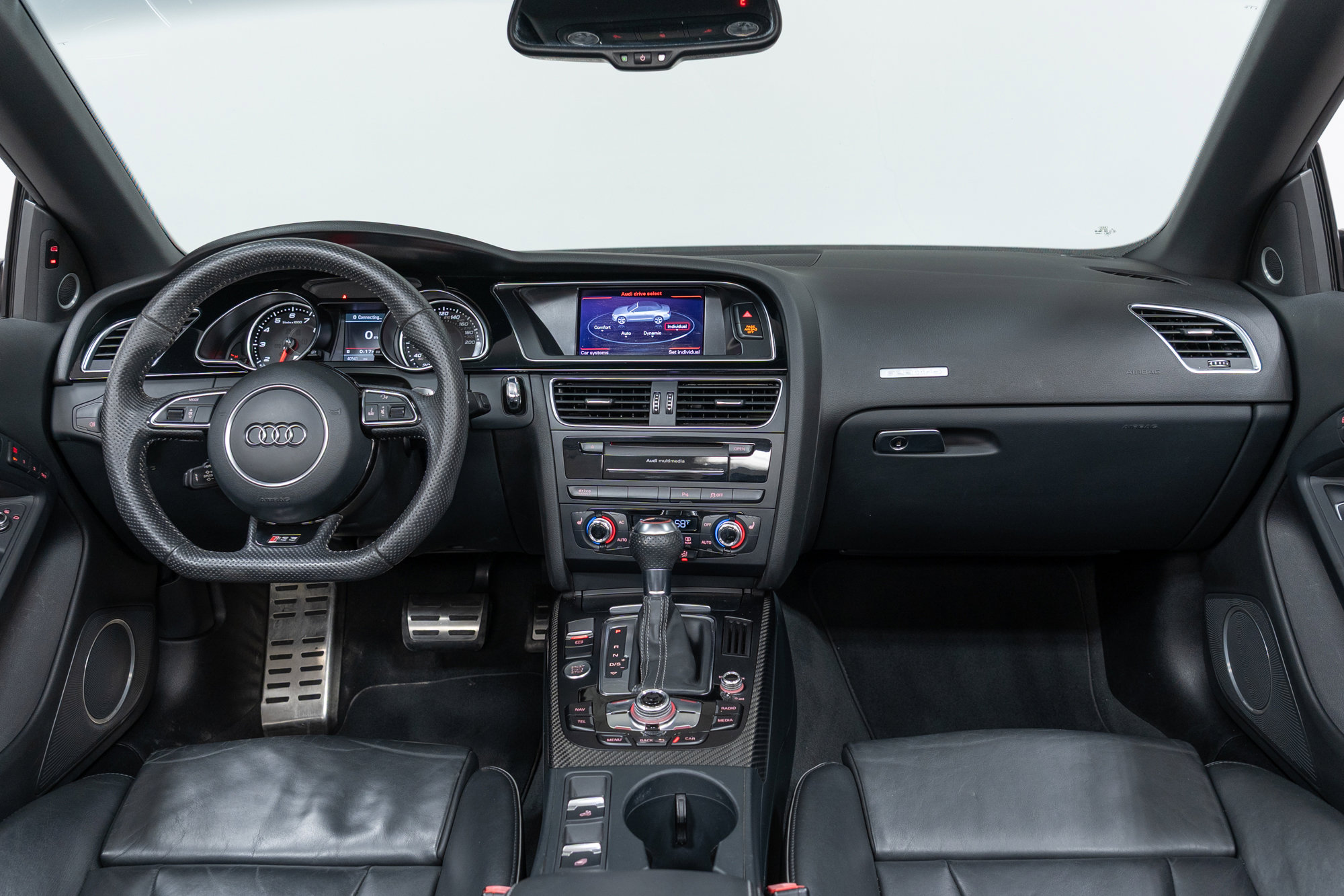 Used 2013 Audi RS 5 Cabriolet w/ Audi MMI Navigation Plus Pkg image 16