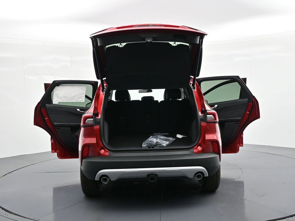 New 2026 Ford Escape SE w/ Class II Trailer Tow Package image 34