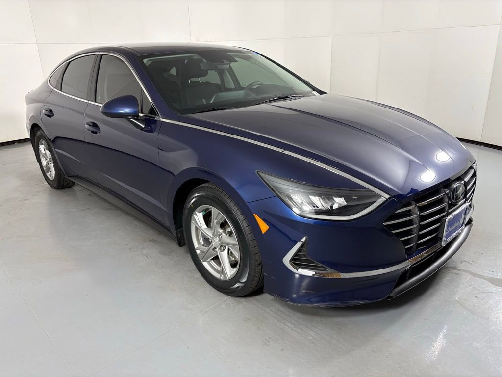 Used 2021 Hyundai Sonata SE w/ Preferred Accessory Package image 2