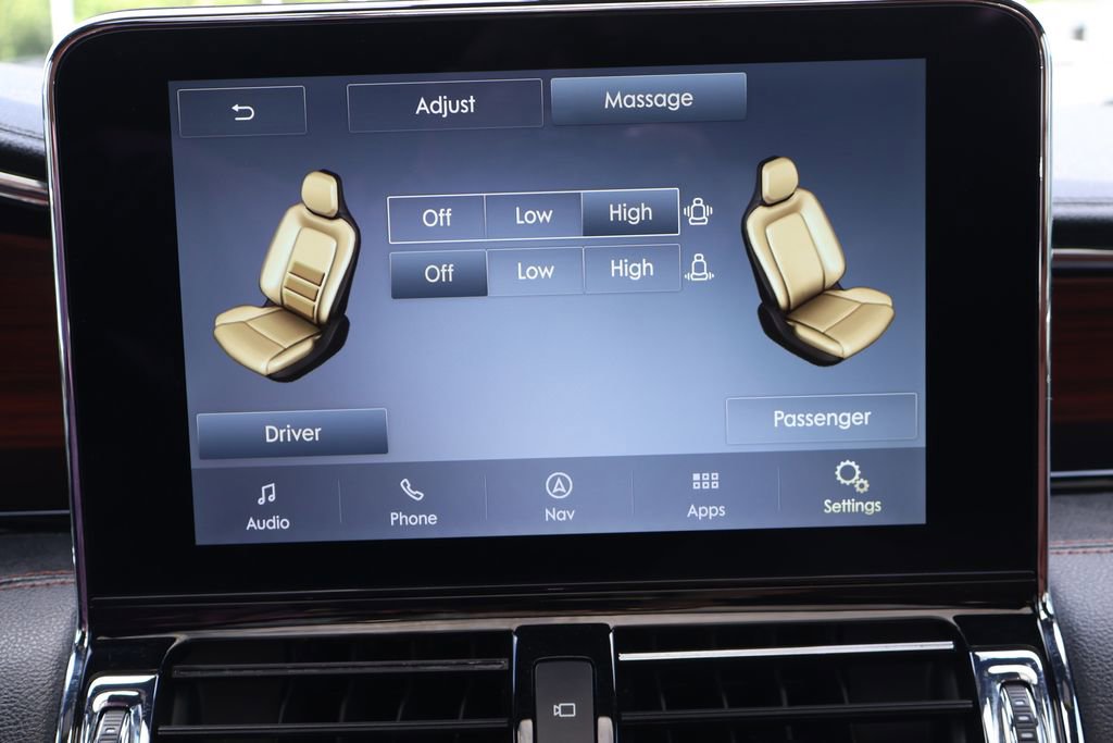 Used 2021 Lincoln Navigator L Reserve AWD/4WD image 13