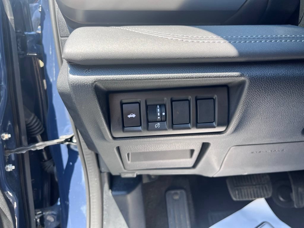 Used 2023 Subaru Legacy Limited AWD/4WD image 11