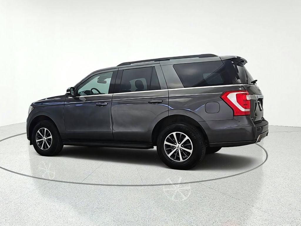 Used 2020 Ford Expedition XLT w/ Equipment Group 201A AWD/4WD image 4