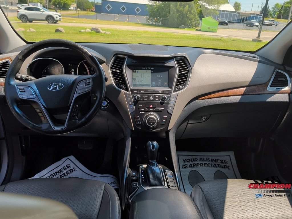 Used 2017 Hyundai Santa Fe AWD w/ SE Ultimate Tech Package 03 image 42