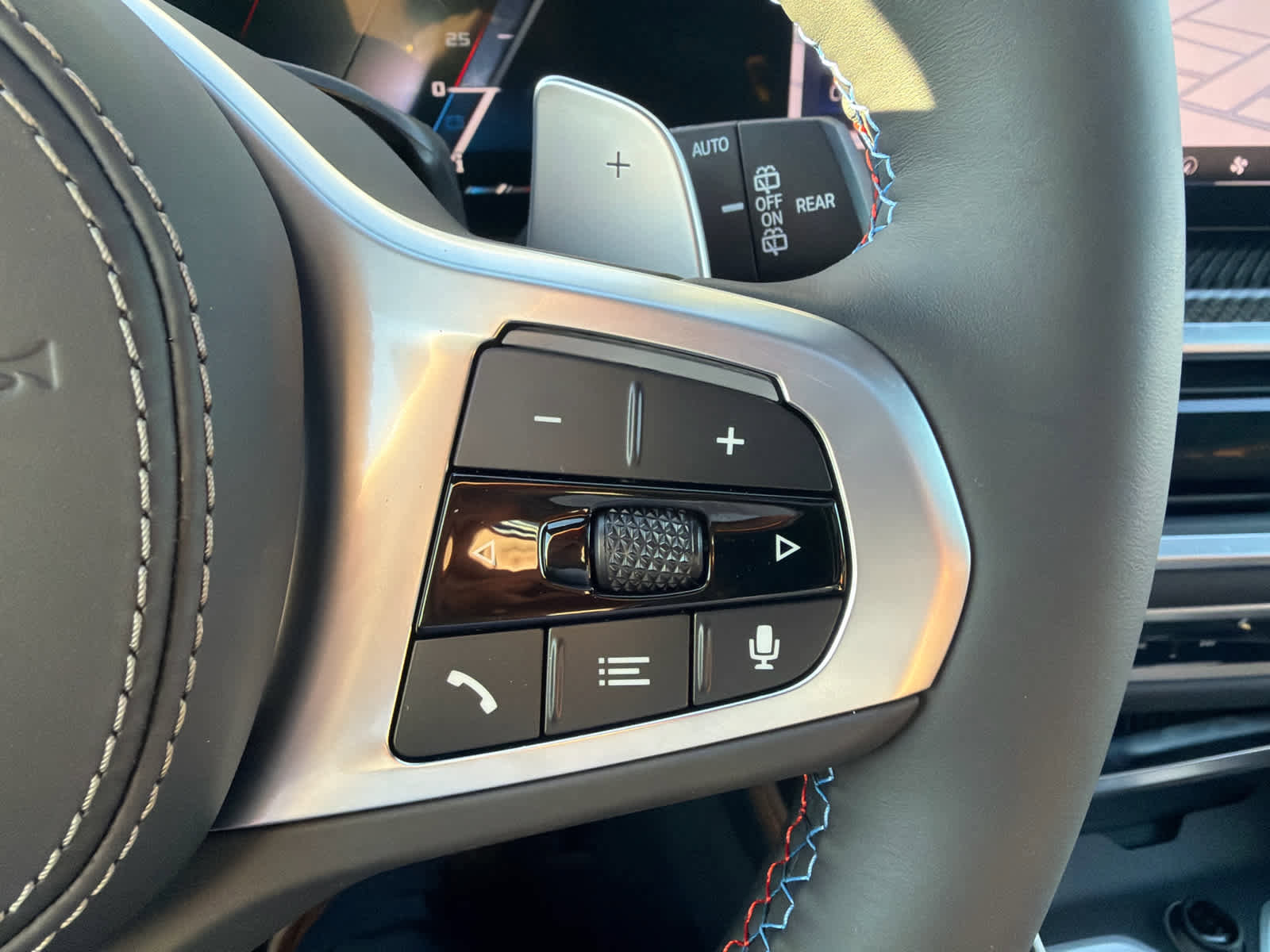 New 2026 BMW X7 M60i image 38