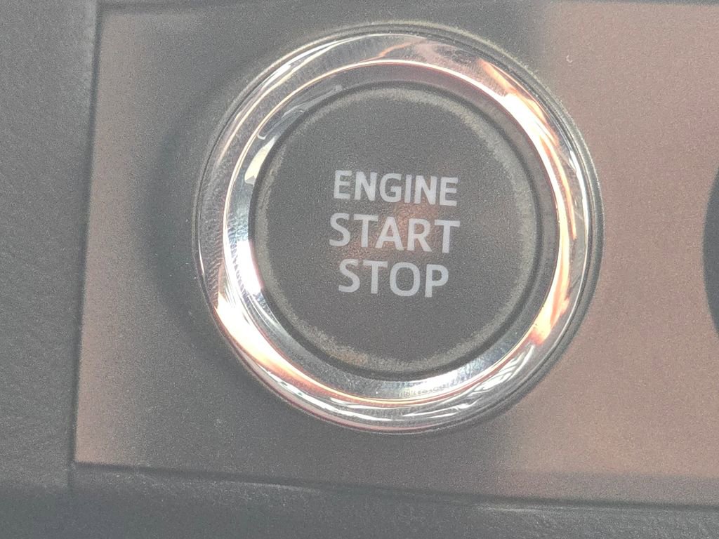 Used 2020 Toyota Tacoma TRD Sport AWD/4WD image 31