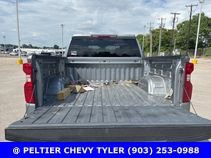 Used 2023 Chevrolet Silverado 1500 Custom image 7