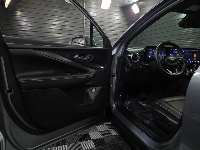 Used 2024 Chevrolet Blazer EV LT AWD/4WD image 31