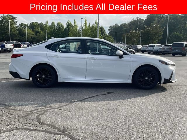 Used 2025 Toyota Camry SE FWD image 6