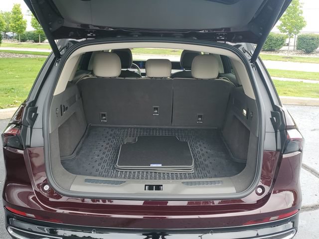 Certified 2024 Lincoln Nautilus Reserve w/ Equipment Group 202A AWD/4WD image 26