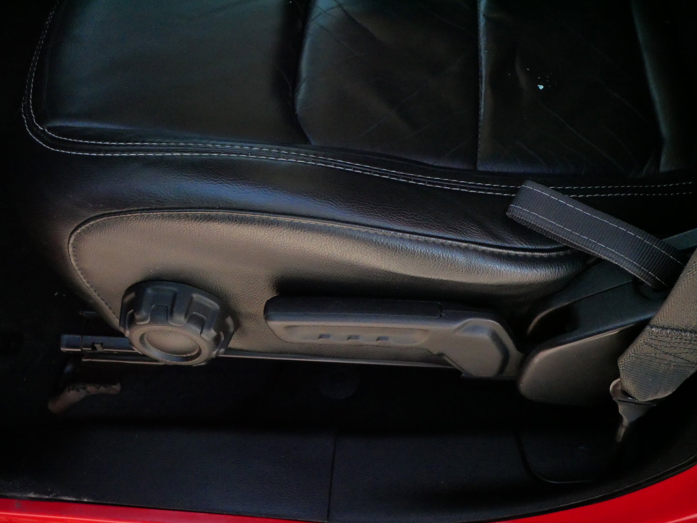 Used 2018 Jeep Wrangler Unlimited Sahara image 20