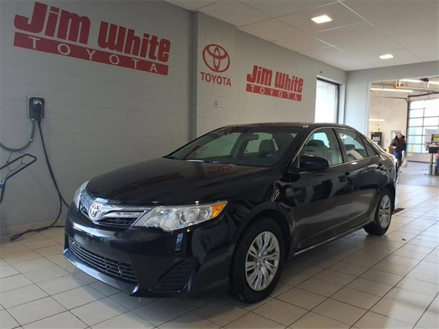 Used 2014 Toyota Camry LE