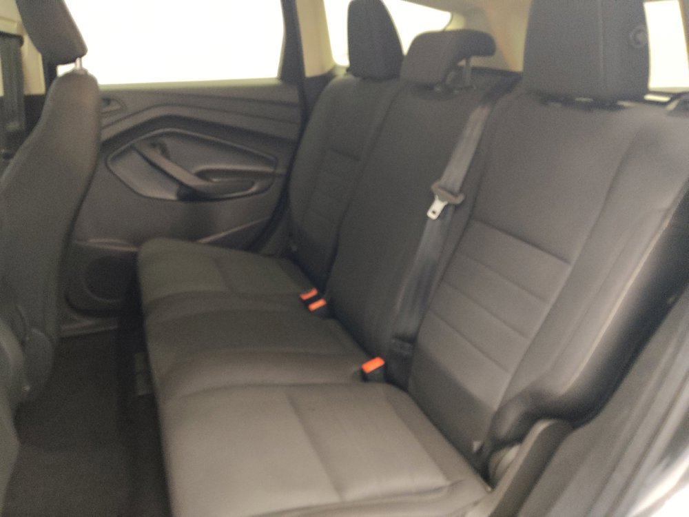 Used 2019 Ford Escape S image 18