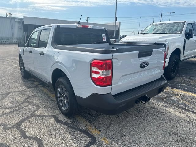 Used 2025 Ford Maverick XLT w/ Equipment Group 302A AWD/4WD image 3