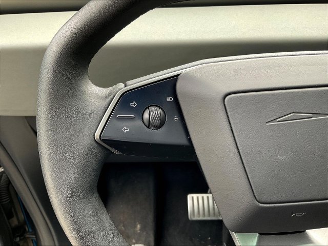 Used 2024 Tesla Cybertruck AWD Crew Cab image 14