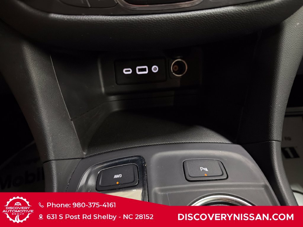 Used 2024 Chevrolet Equinox LT AWD/4WD image 22