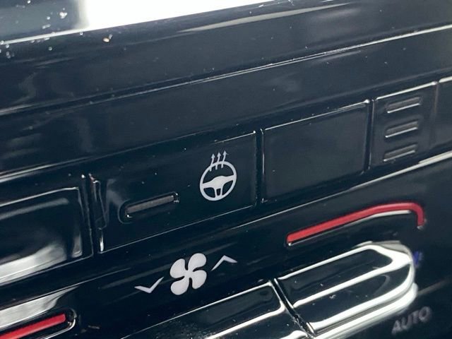 Used 2023 Jeep Grand Cherokee Altitude image 22