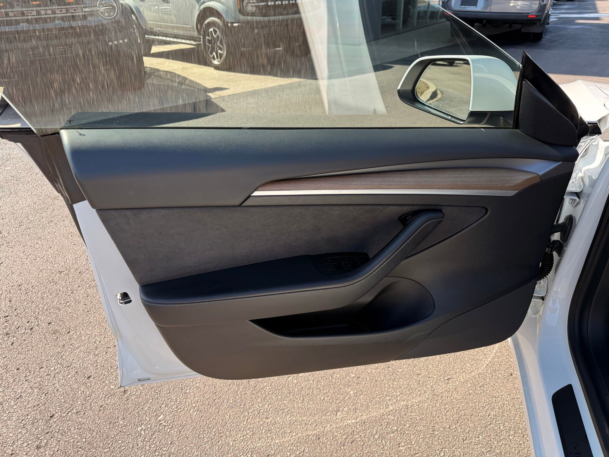 Used 2021 Tesla Model 3 Standard Range Plus image 37