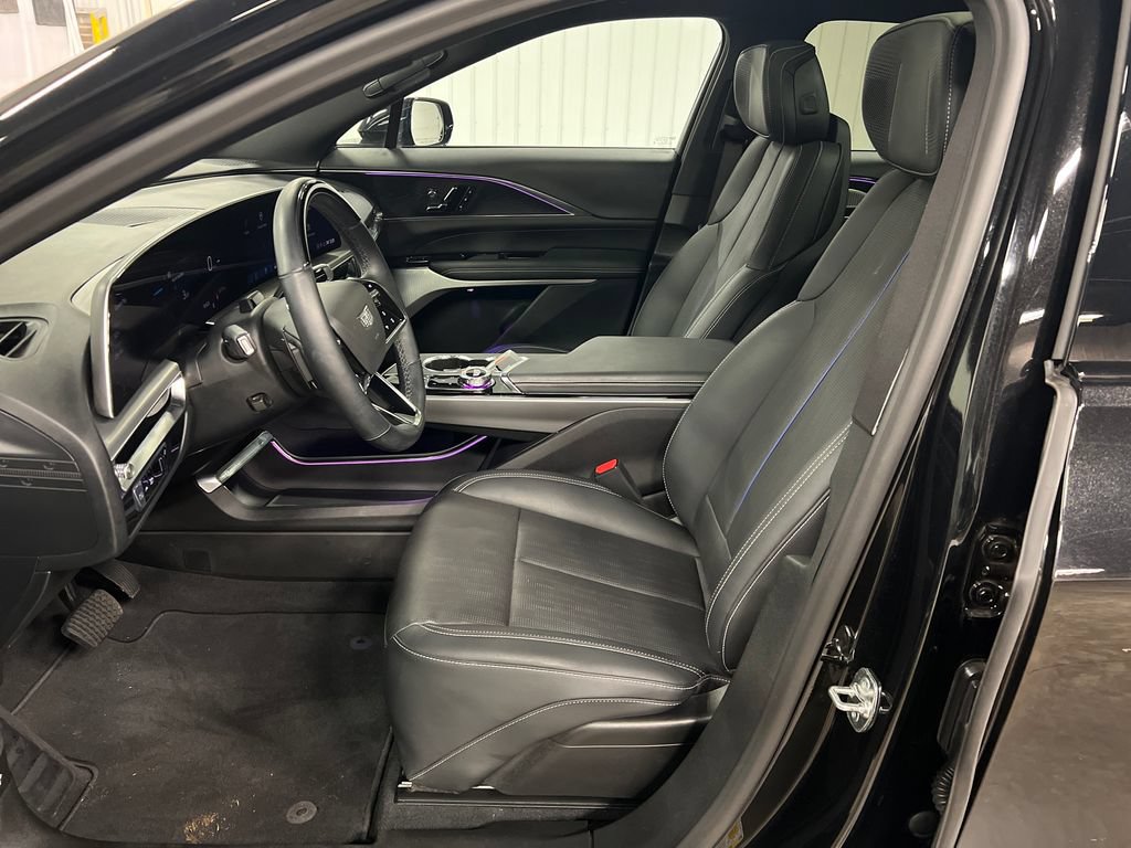 Certified 2024 Cadillac Lyriq Luxury AWD/4WD image 12