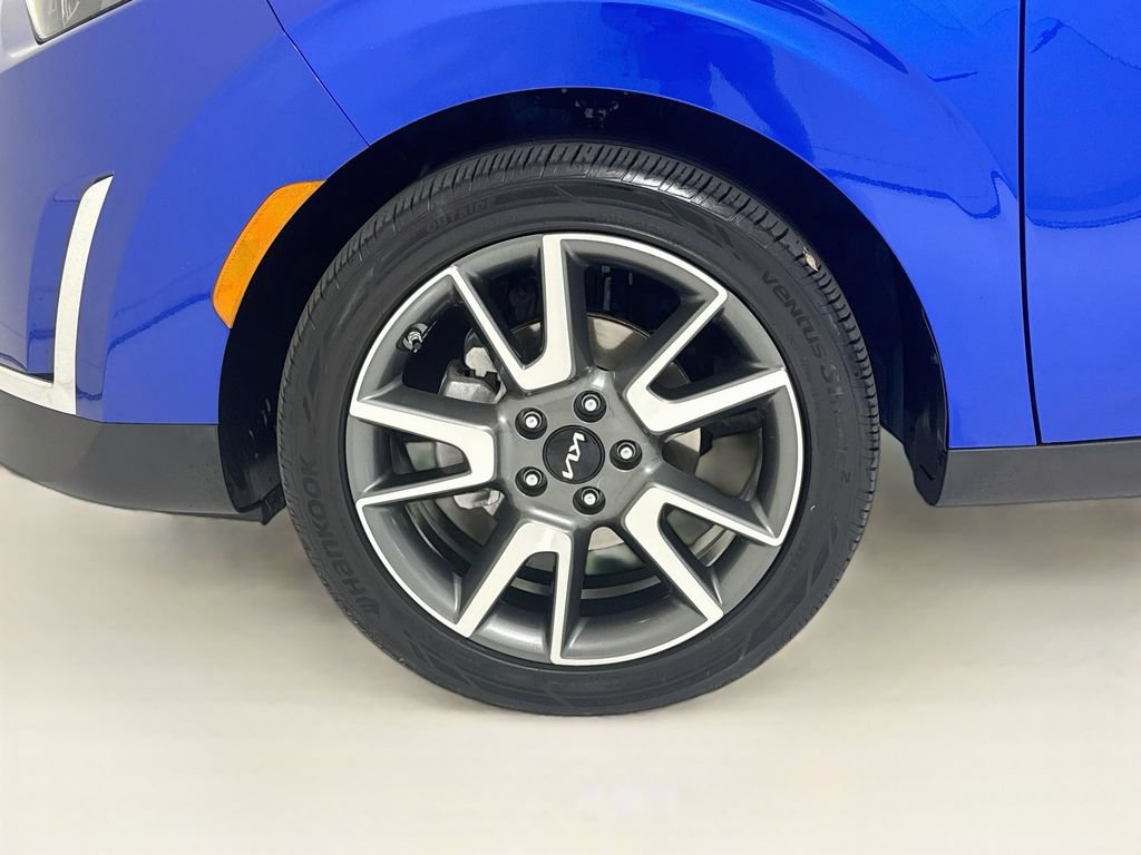 Used 2024 Kia Soul EX w/ Option Group 015 FWD image 32