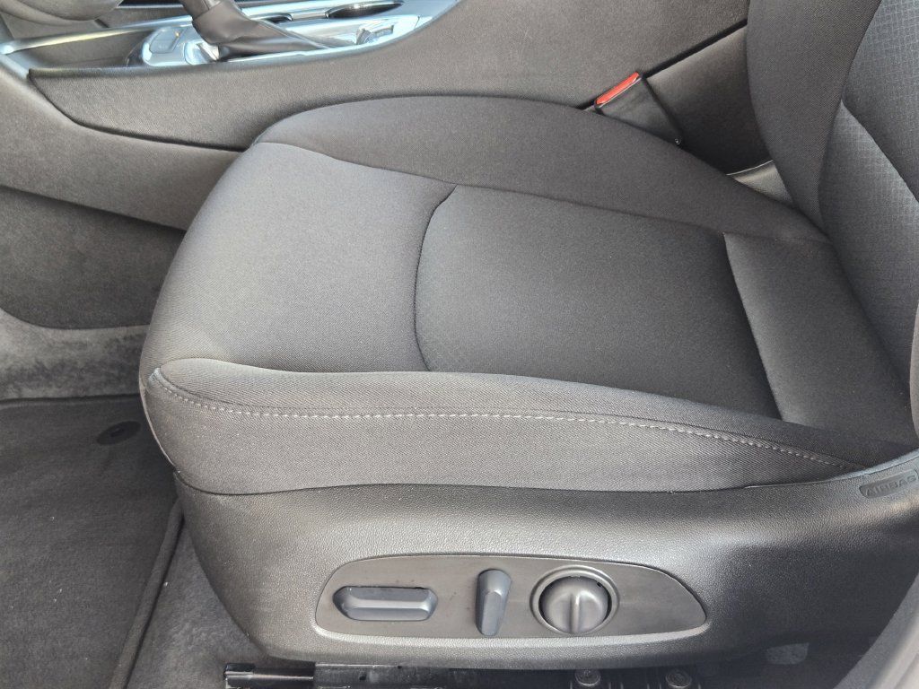 Used 2024 Chevrolet Malibu LT FWD image 28