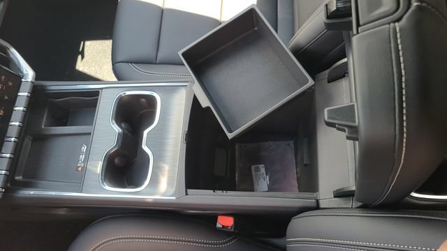 New 2026 GMC Acadia Elevation w/ Black Edition AWD/4WD image 16