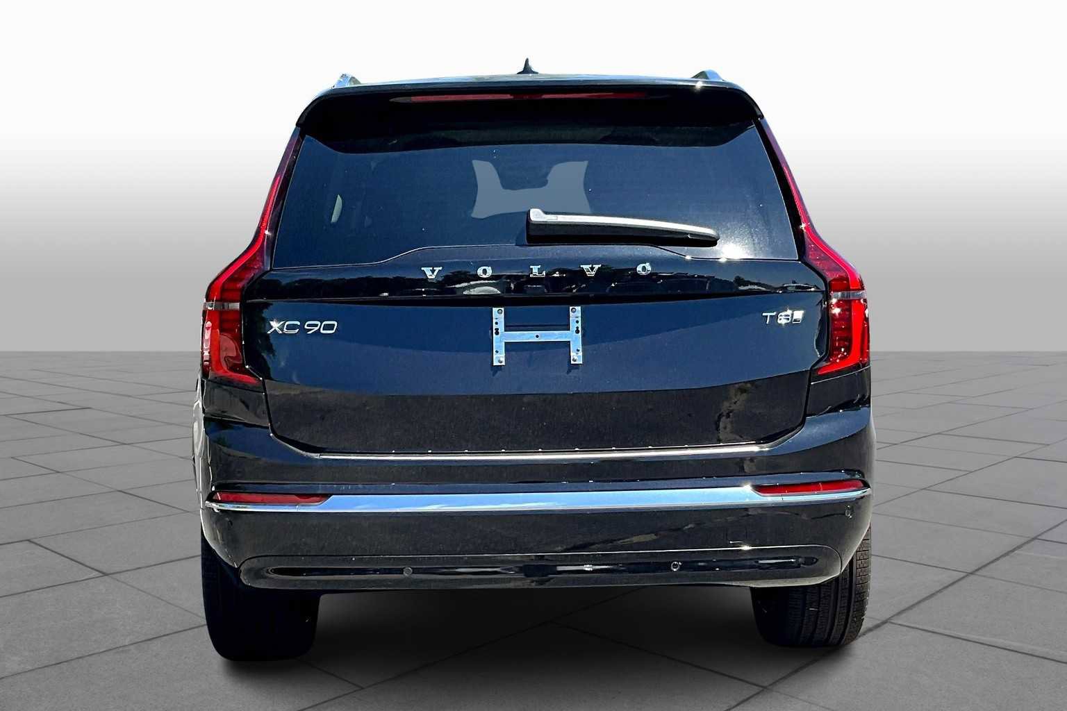 New 2026 Volvo XC90 T8 Ultra w/ Protection Package Premier image 4