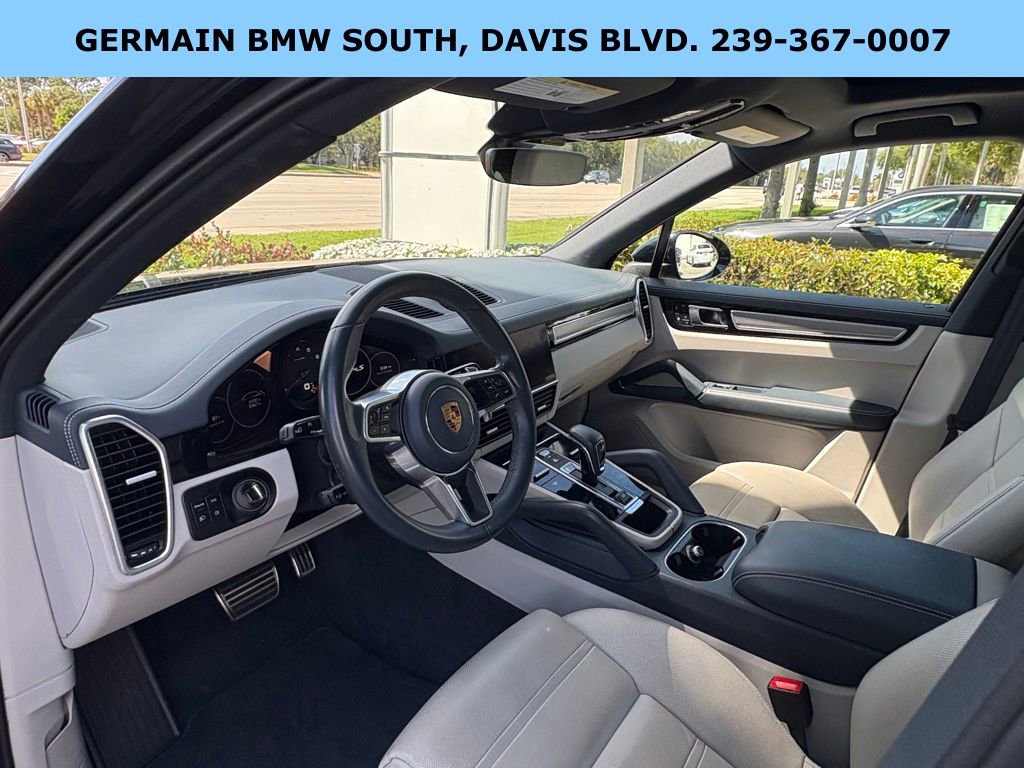 Used 2022 Porsche Cayenne S image 22
