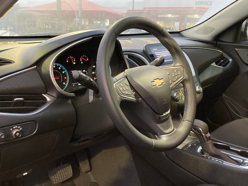 Used 2024 Chevrolet Malibu RS FWD image 9