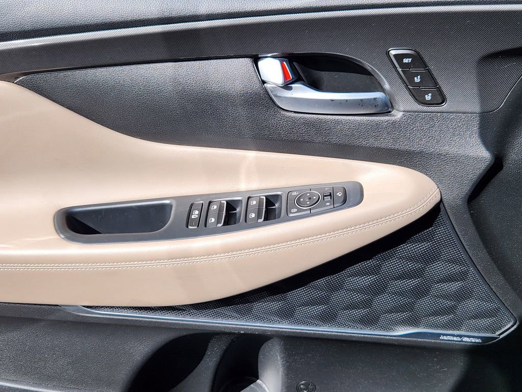 Used 2022 Hyundai Santa Fe Limited AWD/4WD image 15