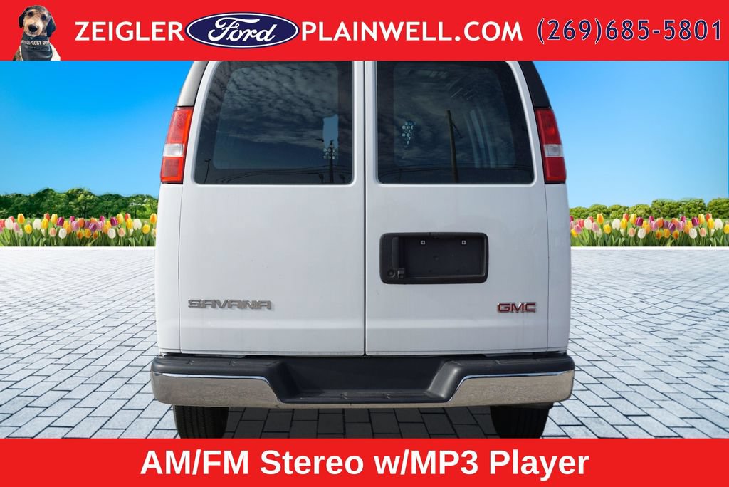 Used 2022 GMC Savana 2500 w/ Driver Convenience Package RWD image 4
