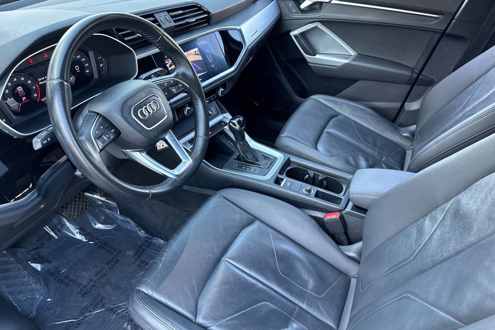 Used 2019 Audi Q3 2.0T Premium AWD/4WD image 4
