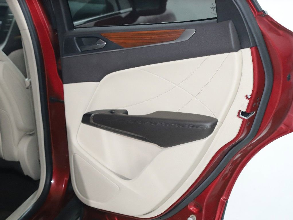 Used 2019 Lincoln MKC Select w/ Select Plus Package image 31