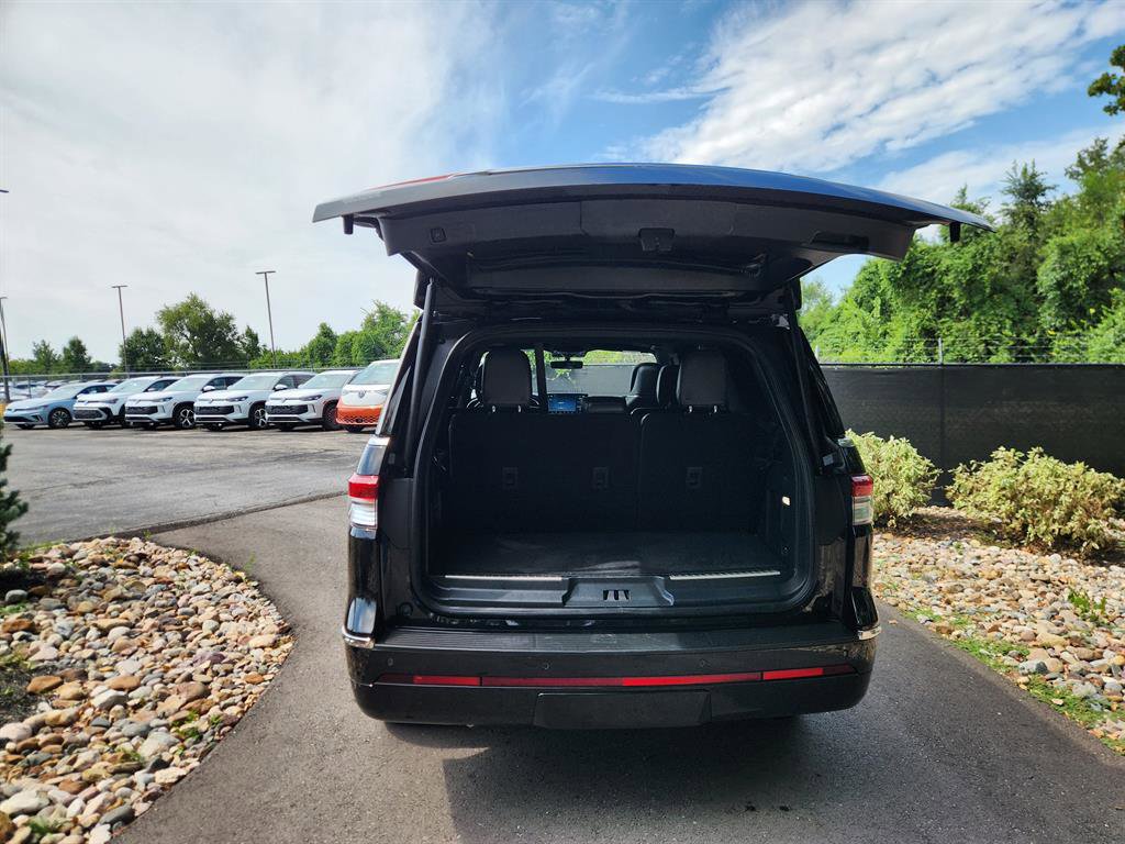 Used 2023 Lincoln Navigator Reserve image 26