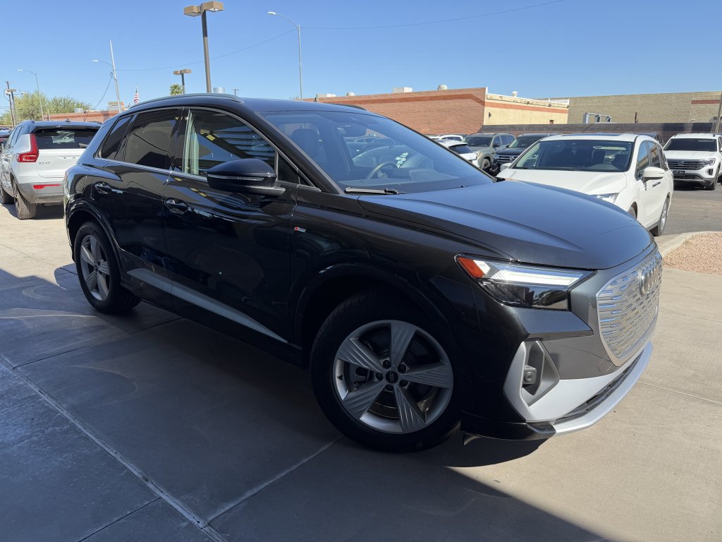 Used 2024 Audi Q4 e-tron Premium image 6