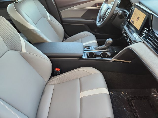 Used 2026 Toyota Camry SE w/ Convenience Package FWD image 19