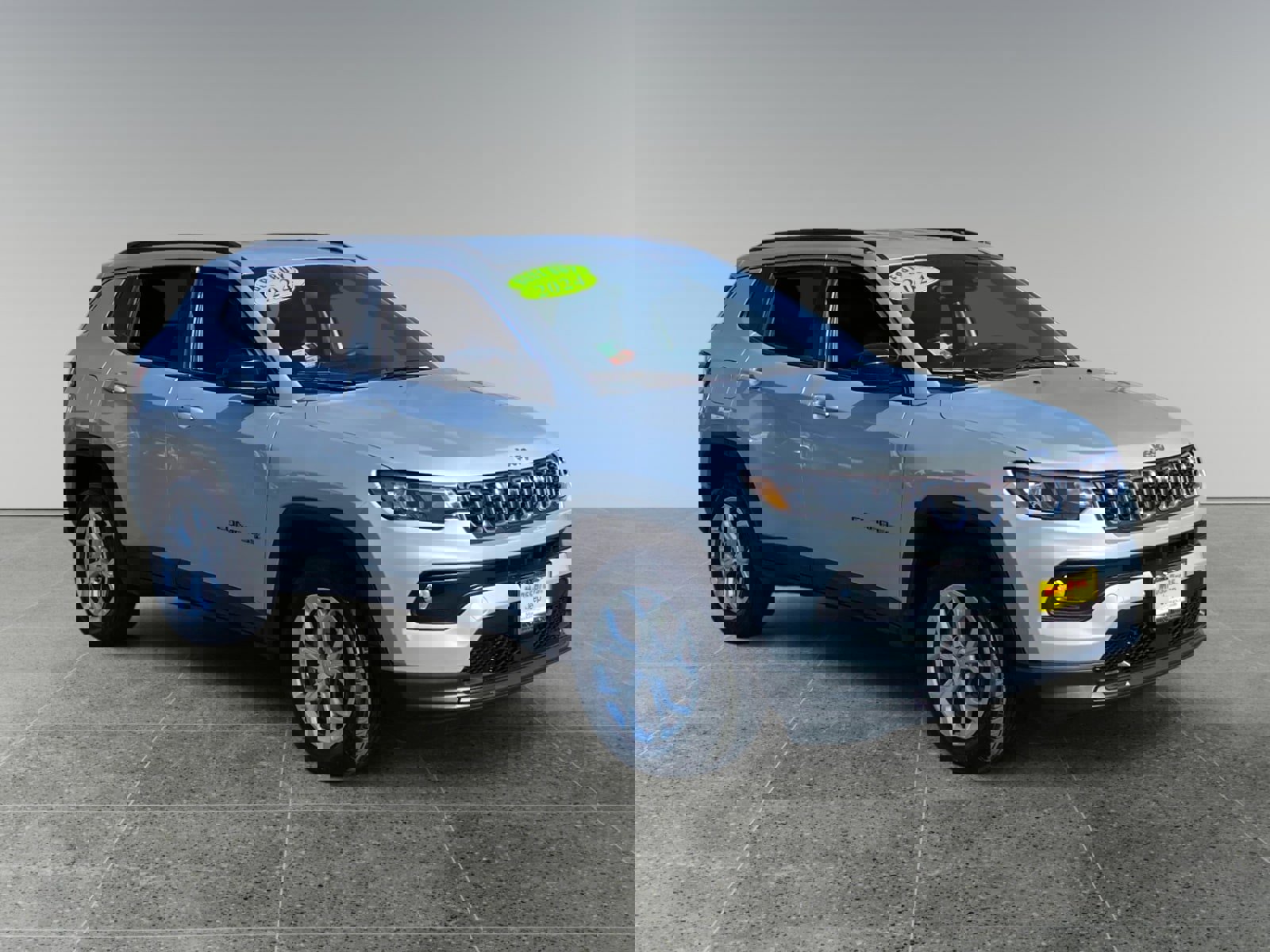 Used 2024 Jeep Compass Latitude AWD/4WD image 7