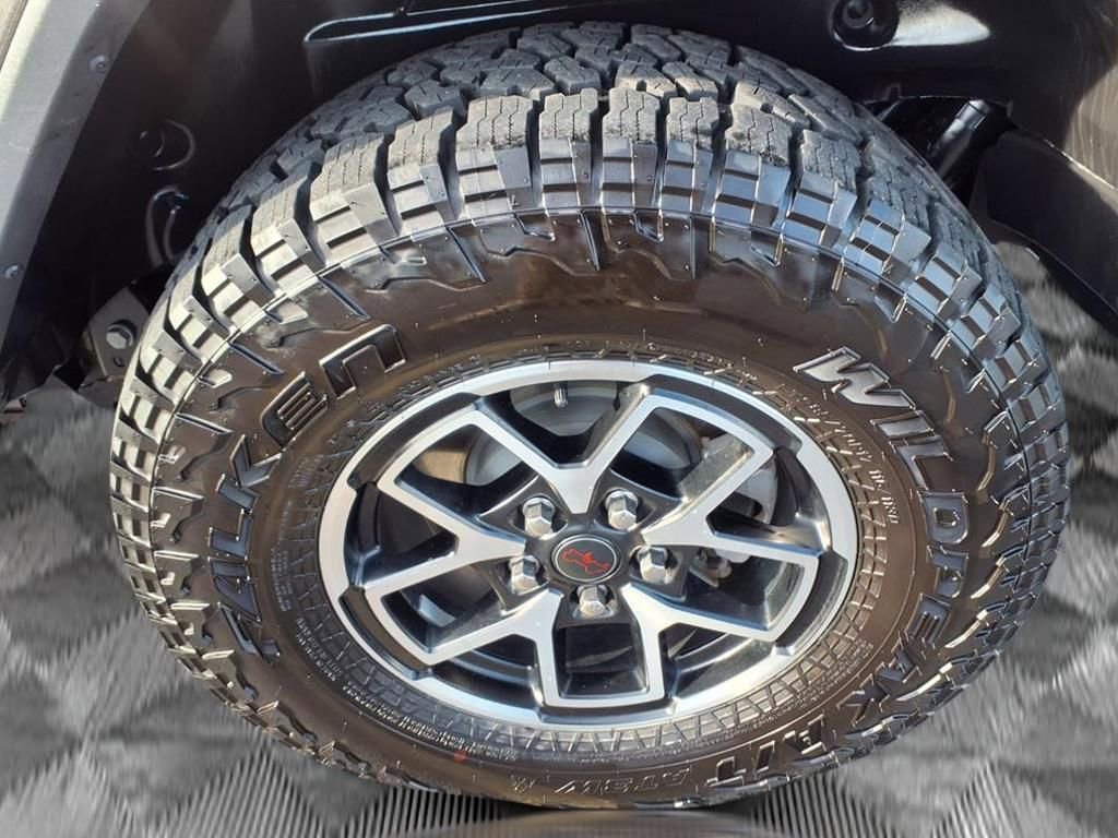 Certified 2020 Jeep Wrangler Unlimited Sahara image 19