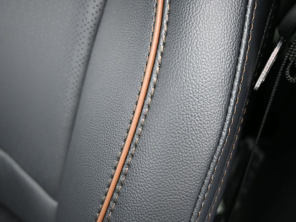 New 2025 Ford F150 Lariat w/ Equipment Group 502A High image 28