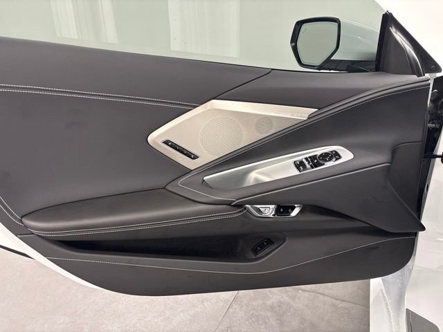 Used 2025 Chevrolet Corvette Stingray Preferred Cpe w/ Battery Protection Package RWD image 12