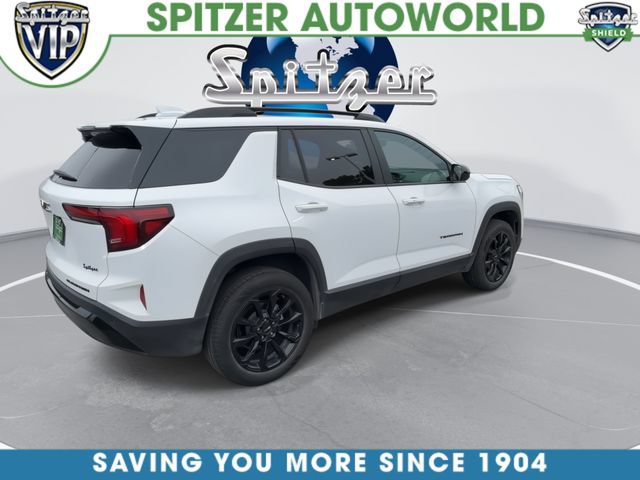 Used 2026 GMC Terrain Elevation w/ Elevation Premium Package FWD image 9