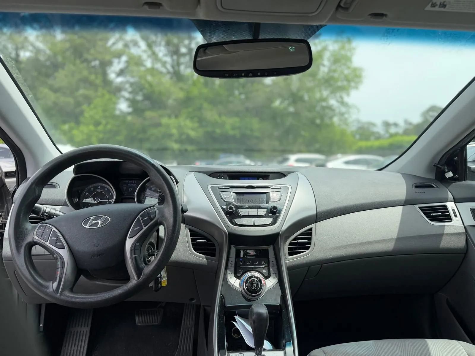 Used 2013 Hyundai Elantra GLS w/ Preferred Pkg FWD image 18