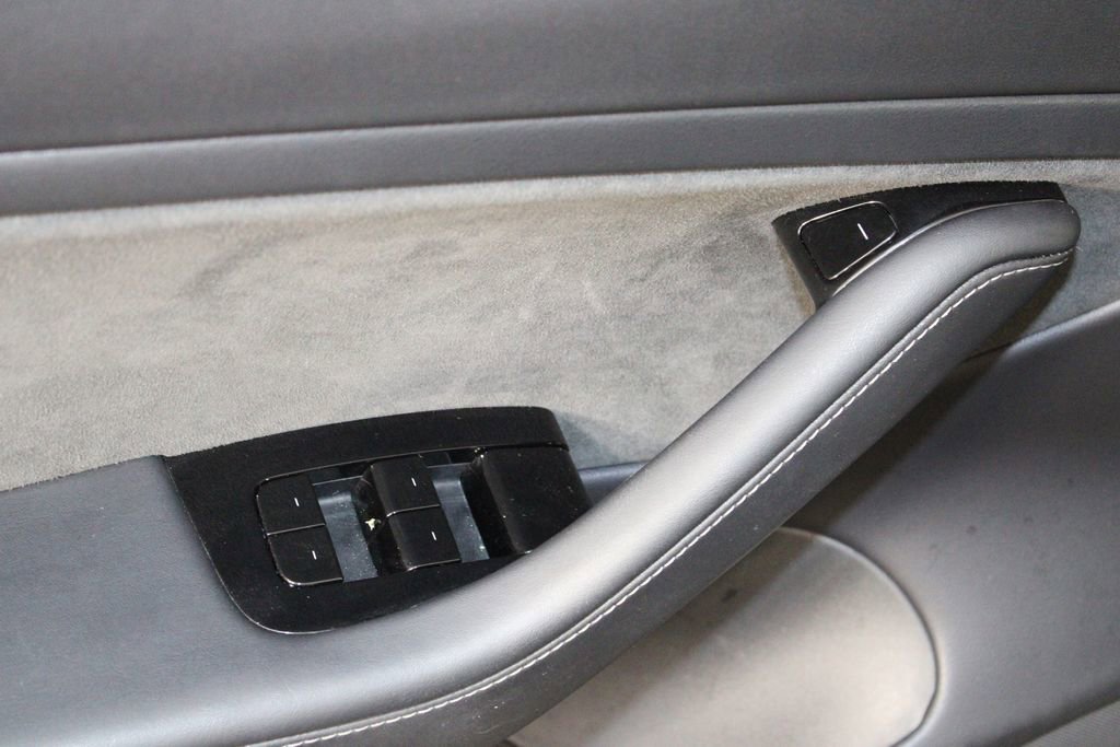 Used 2020 Tesla Model 3 Long Range image 16