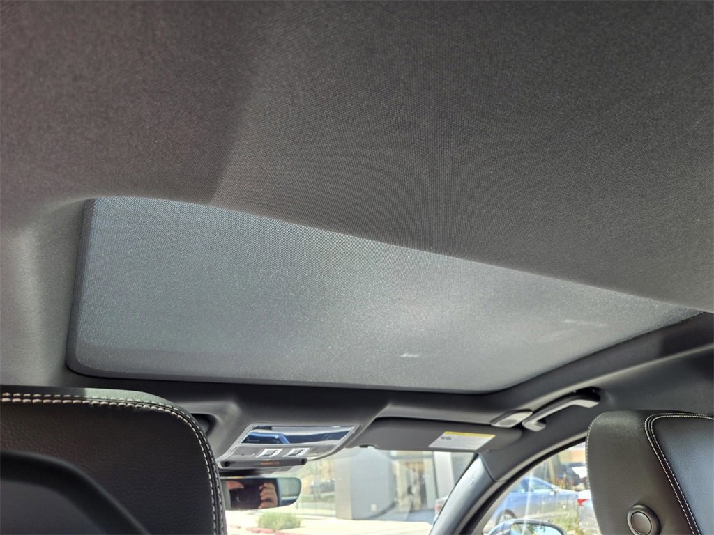 New 2024 Jaguar XF R-Dynamic SE image 9