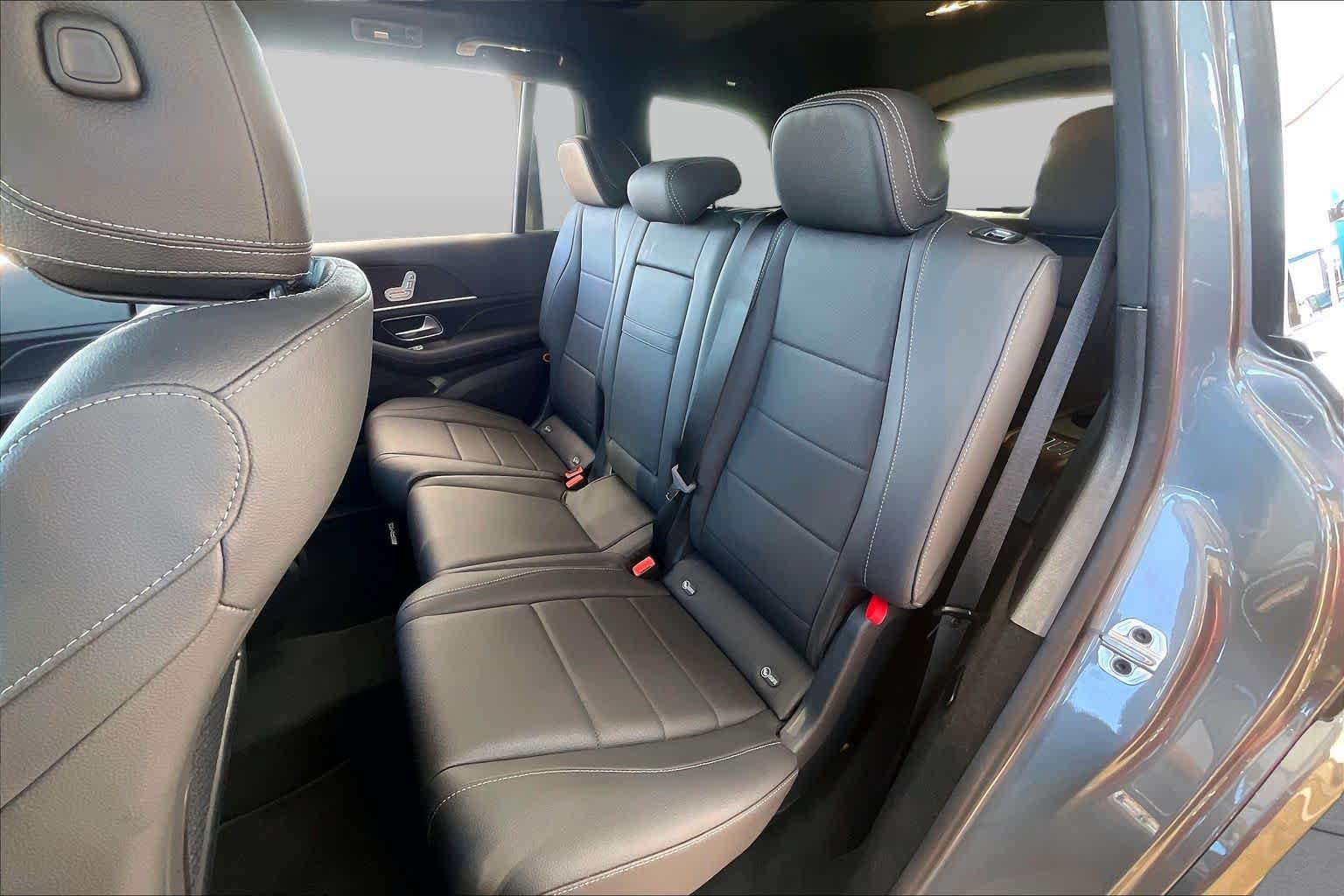 Certified 2026 Mercedes-Benz GLS 450 4MATIC image 21