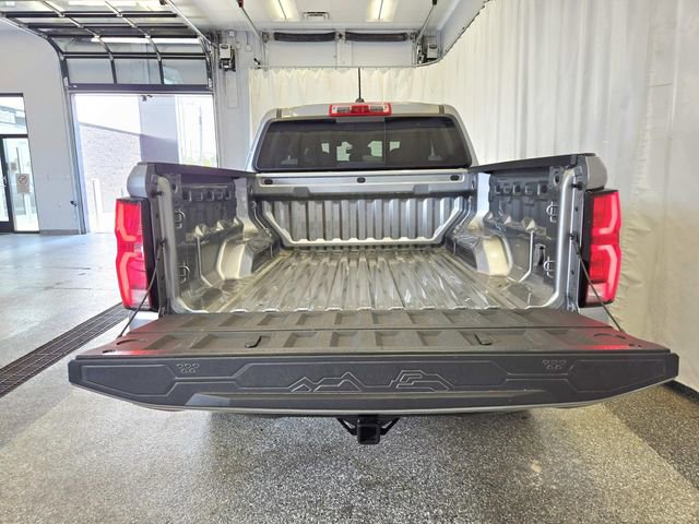 Used 2024 Chevrolet Colorado Z71 w/ Z71 Convenience Package 2 image 10