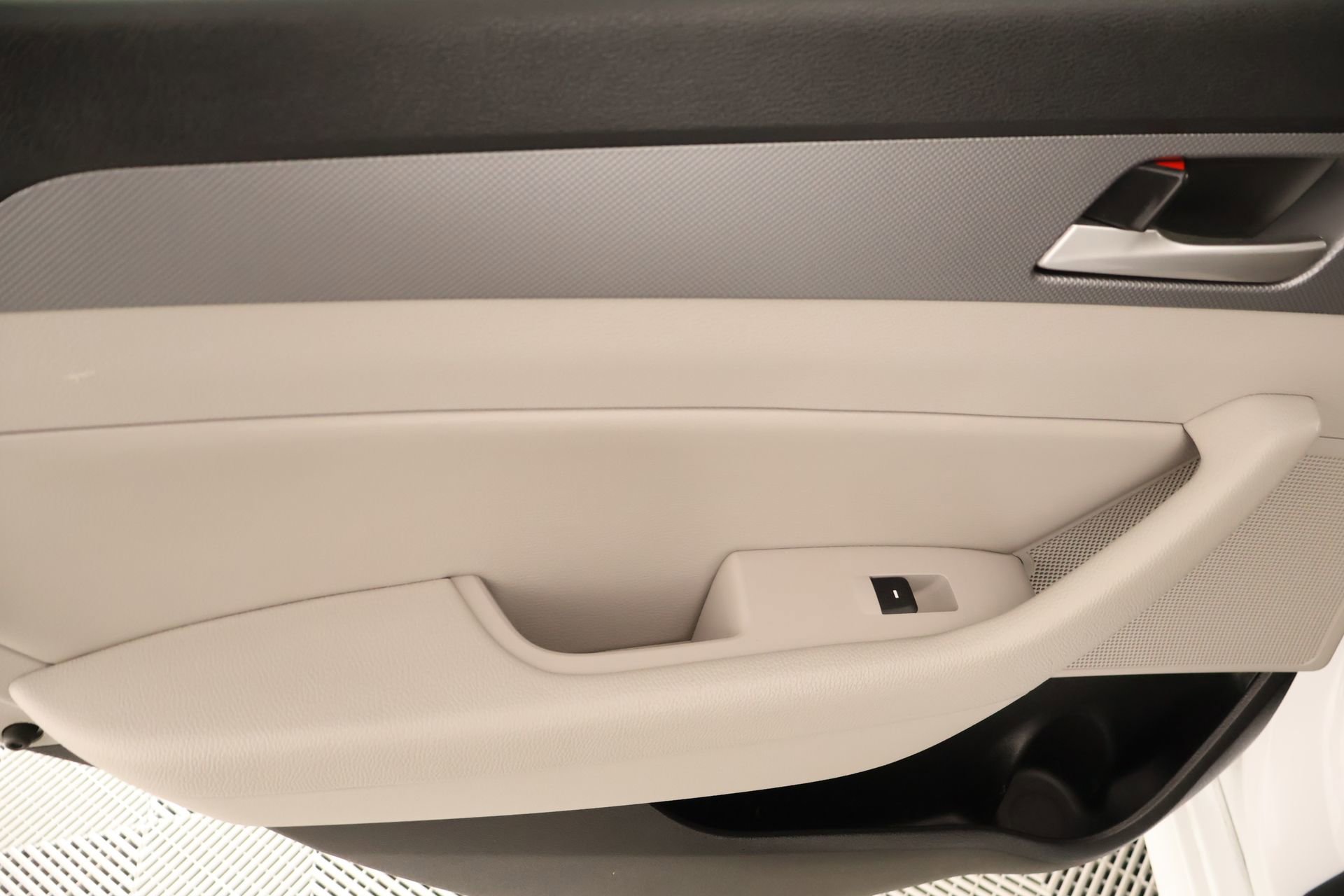 Used 2018 Hyundai Sonata SEL FWD image 16