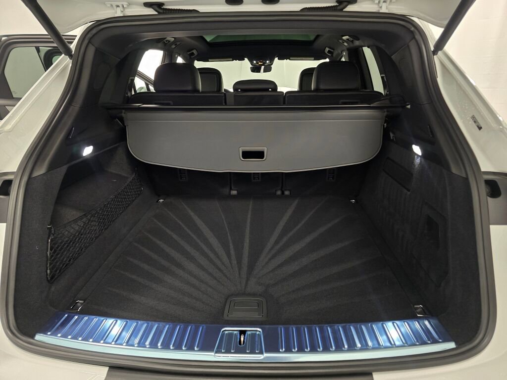 New 2026 Porsche Cayenne image 12