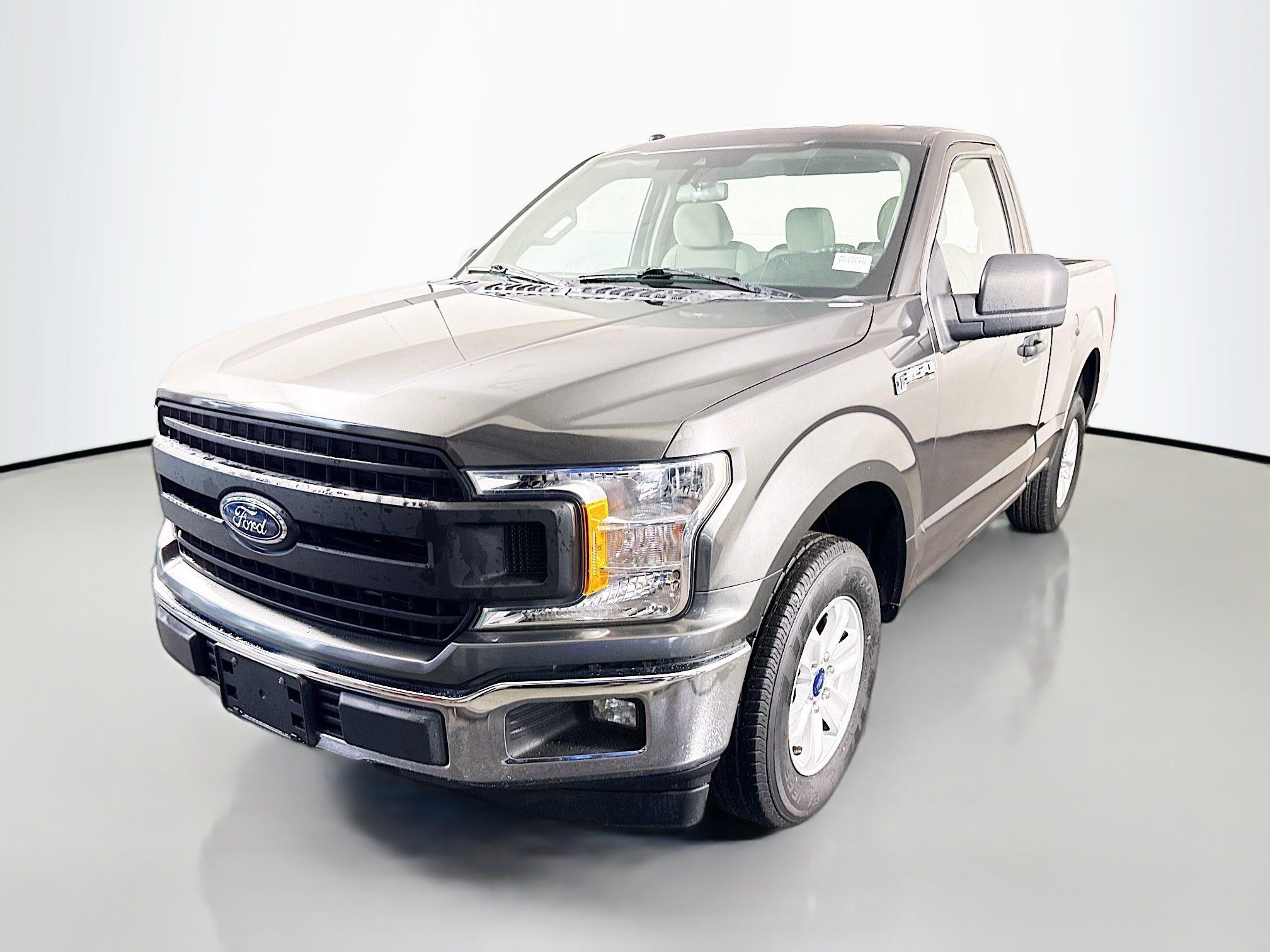 Used 2019 Ford F150 XL w/ Equipment Group 101A Mid RWD image 4